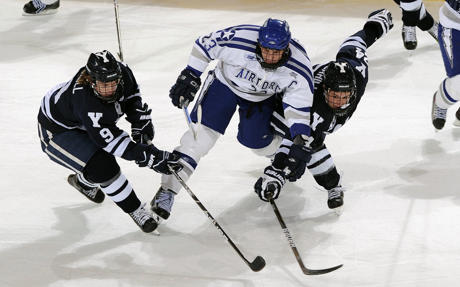 DOTA2国际邀请赛震撼落幕，中国战队再夺冠军宝座